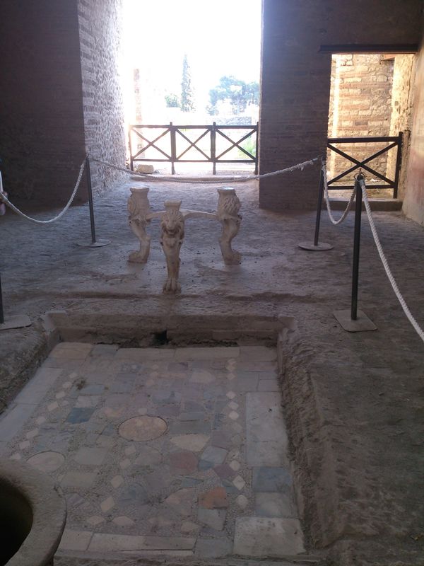 Pompei, Casca Longus